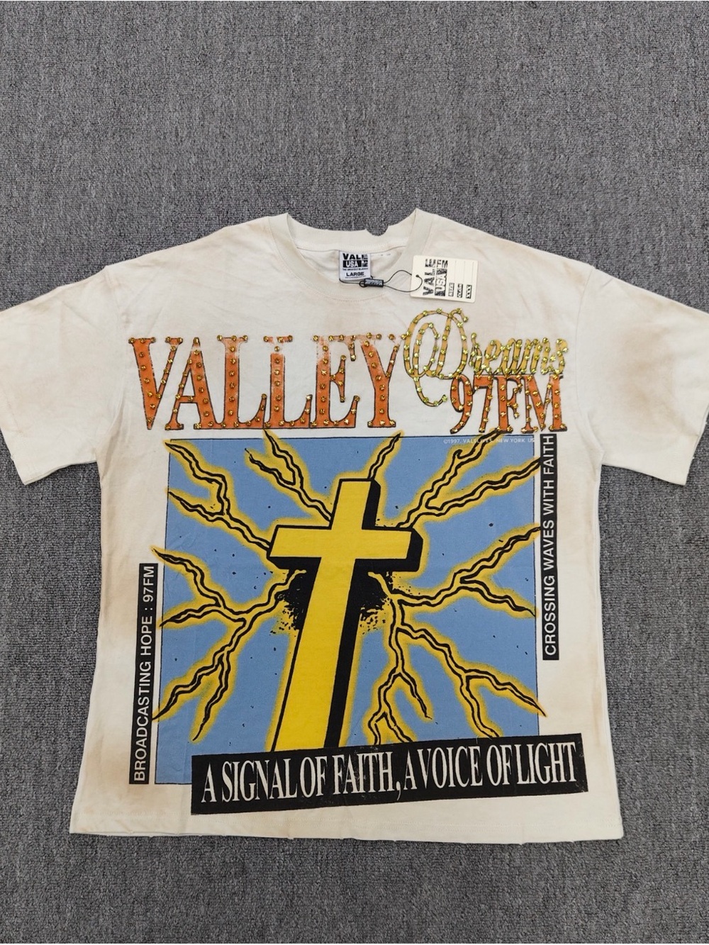 VALLEY Dreams 97FM Graphic Short Sleeve Tee in Cream